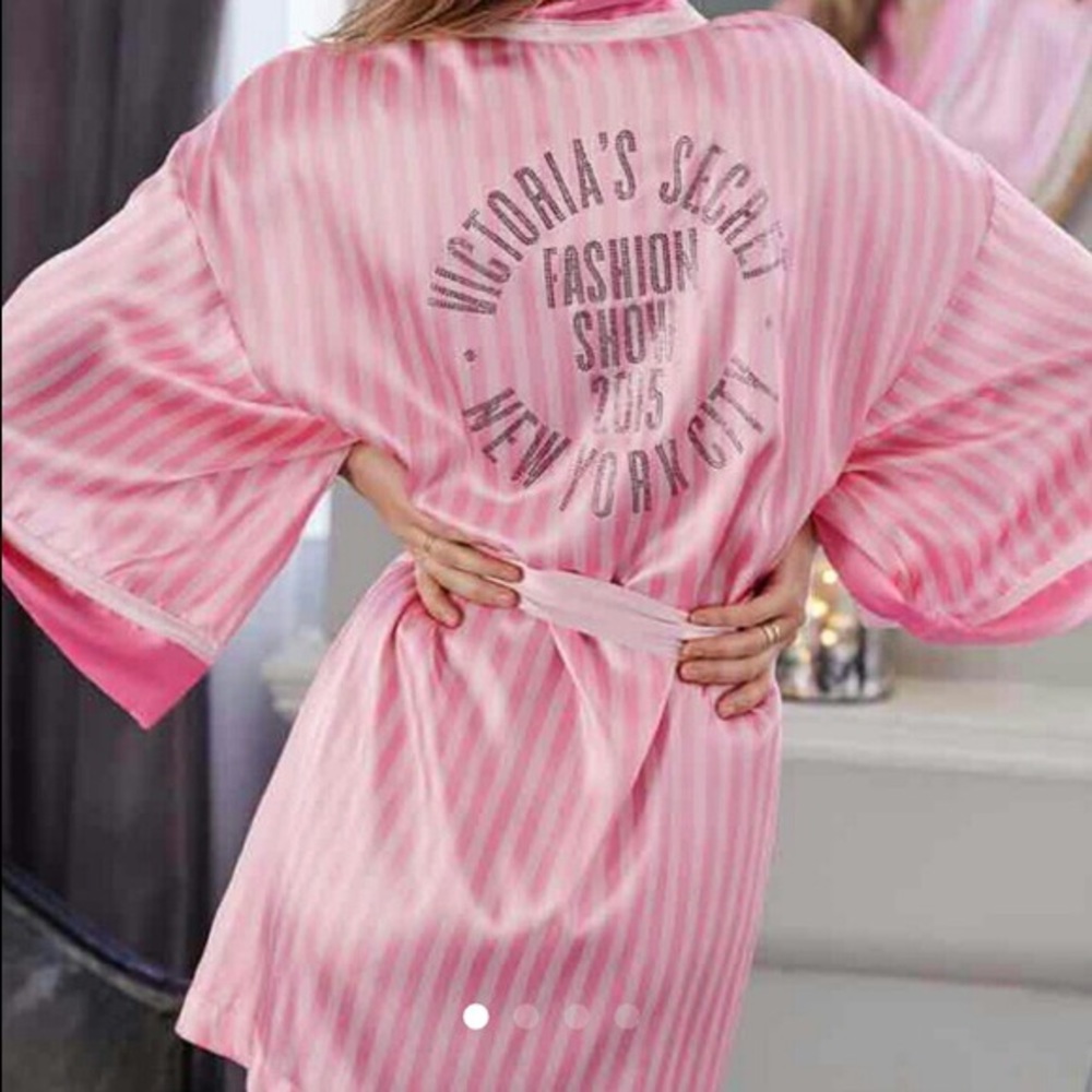 Victoria’s Secret 2015 Fashion Show Robe